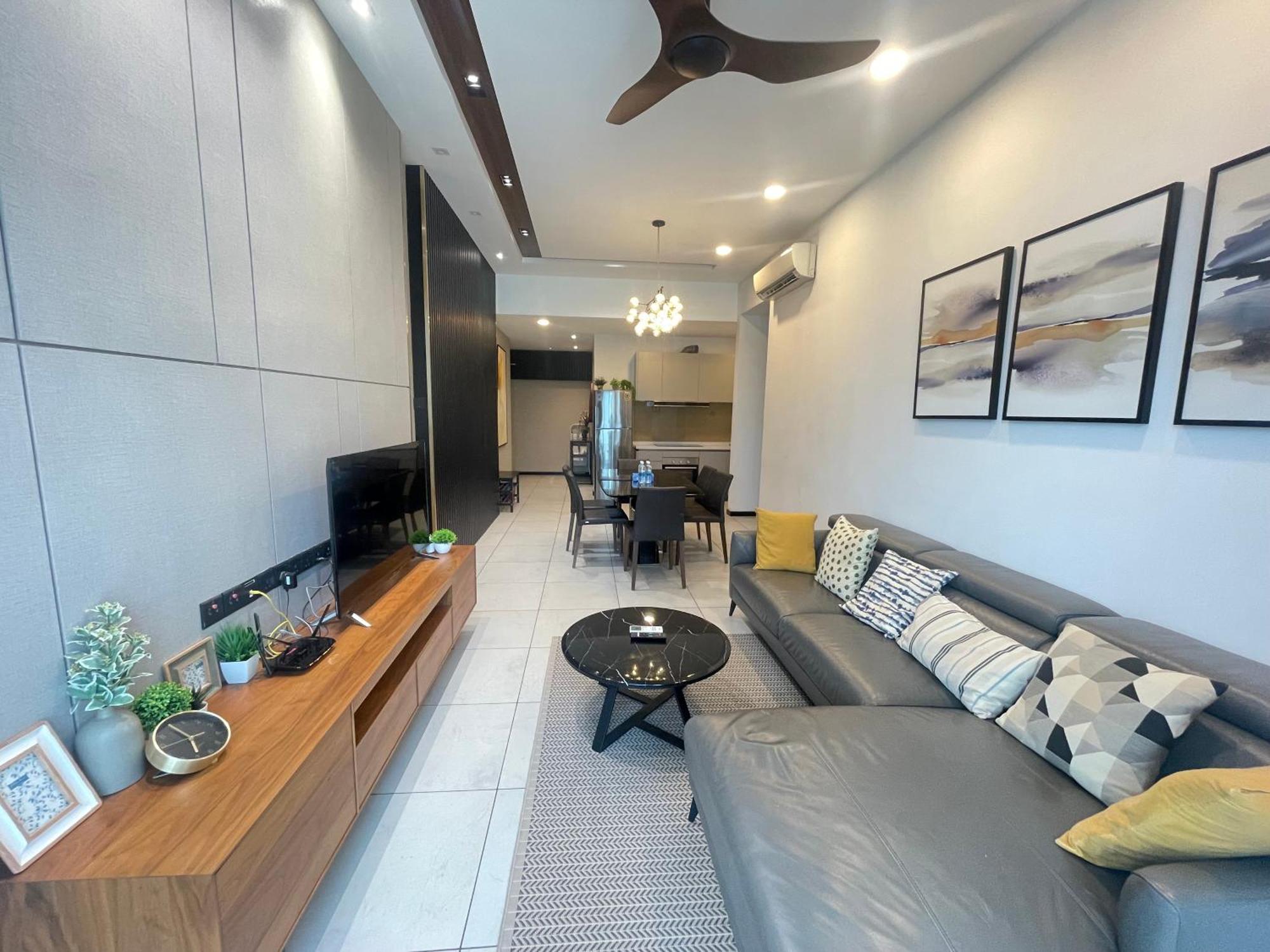 Opus 118 Tower View *