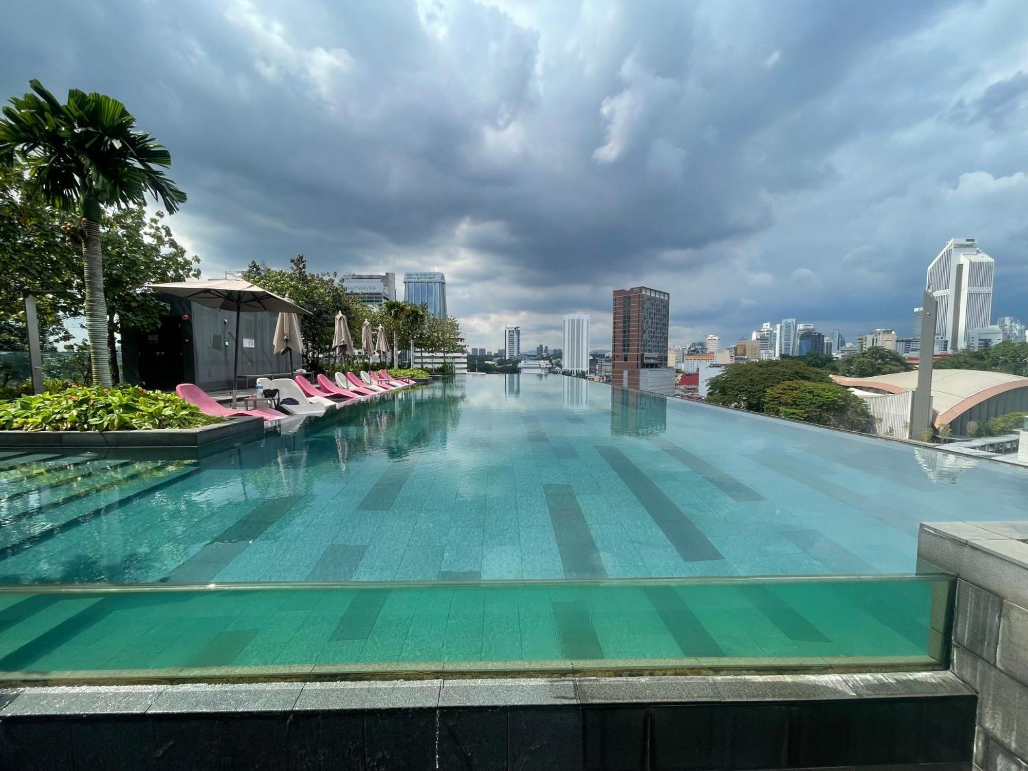Opus 118 Tower View Homestay