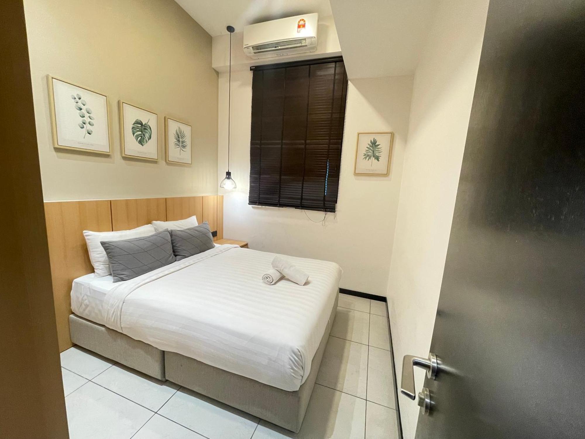 Opus 118 Tower View Homestay *