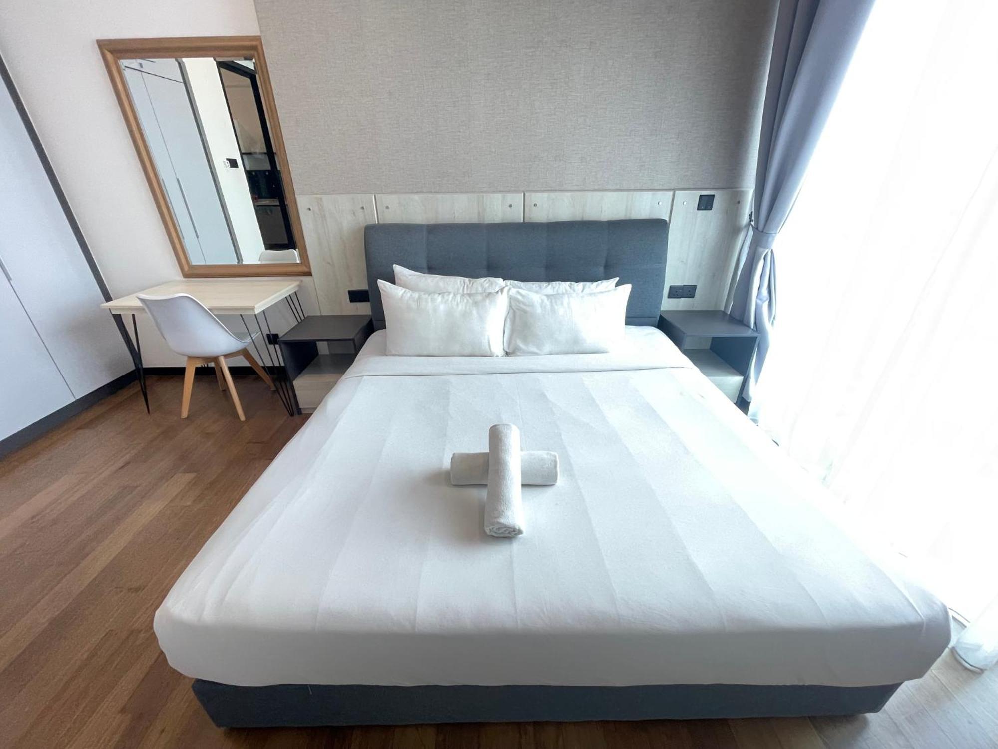 Opus 118 Tower View *